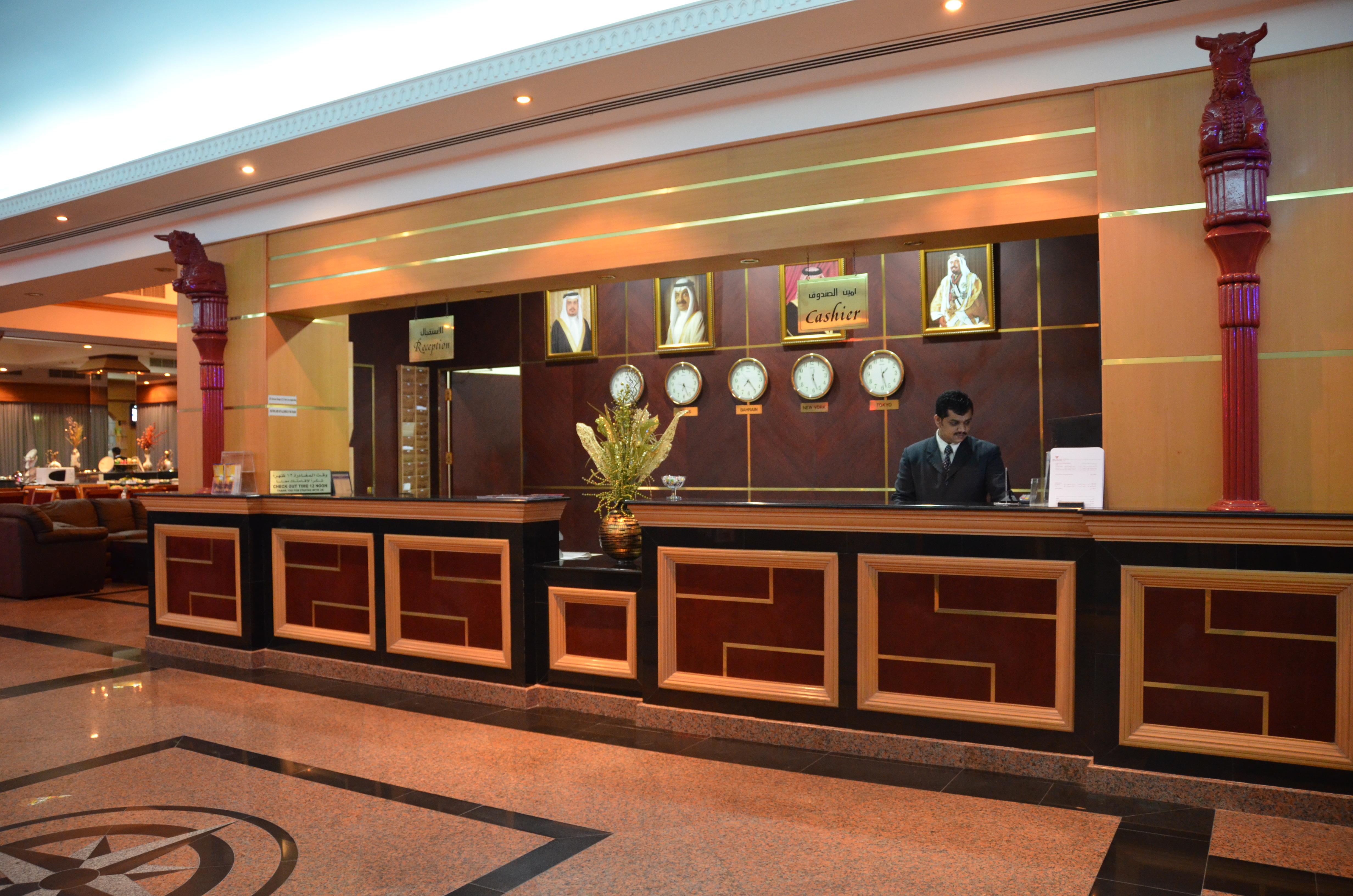 Pars International Hotel Al-Manamah Bagian luar foto
