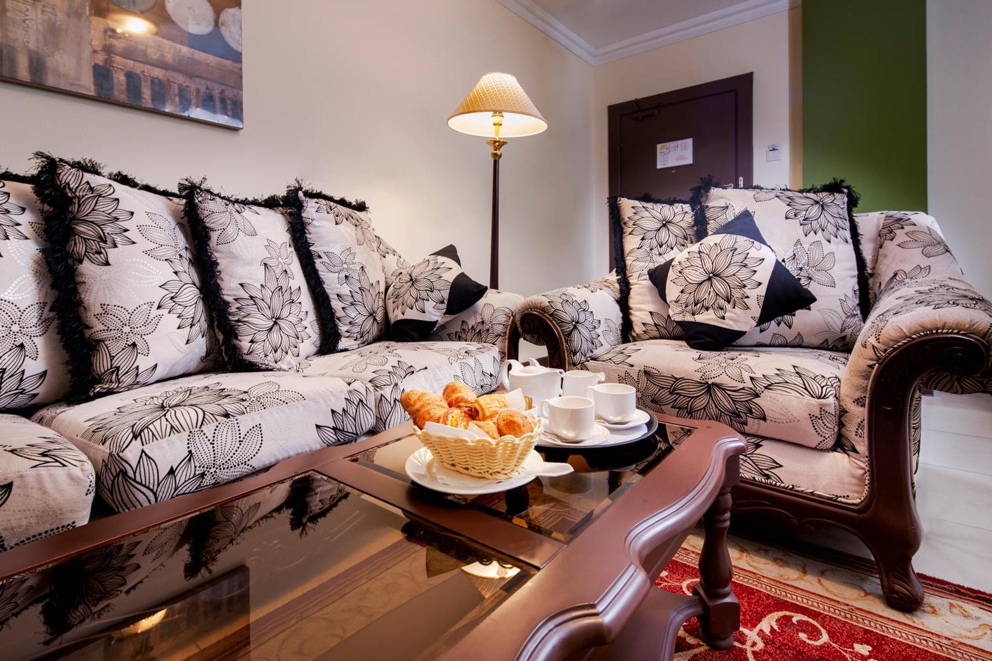 Pars International Hotel Al-Manamah Bagian luar foto