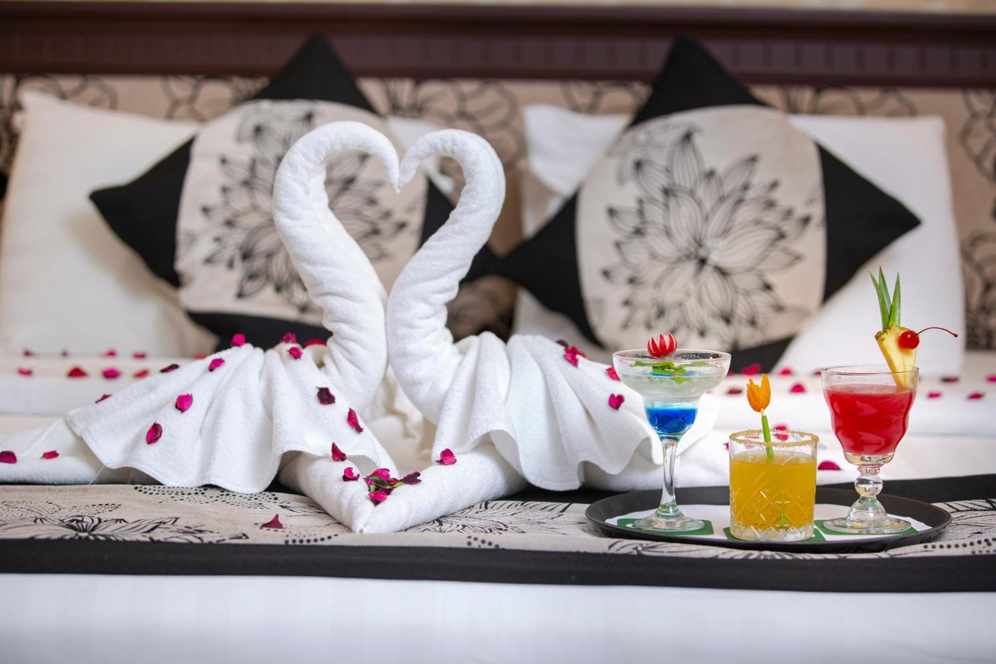 Pars International Hotel Al-Manamah Bagian luar foto