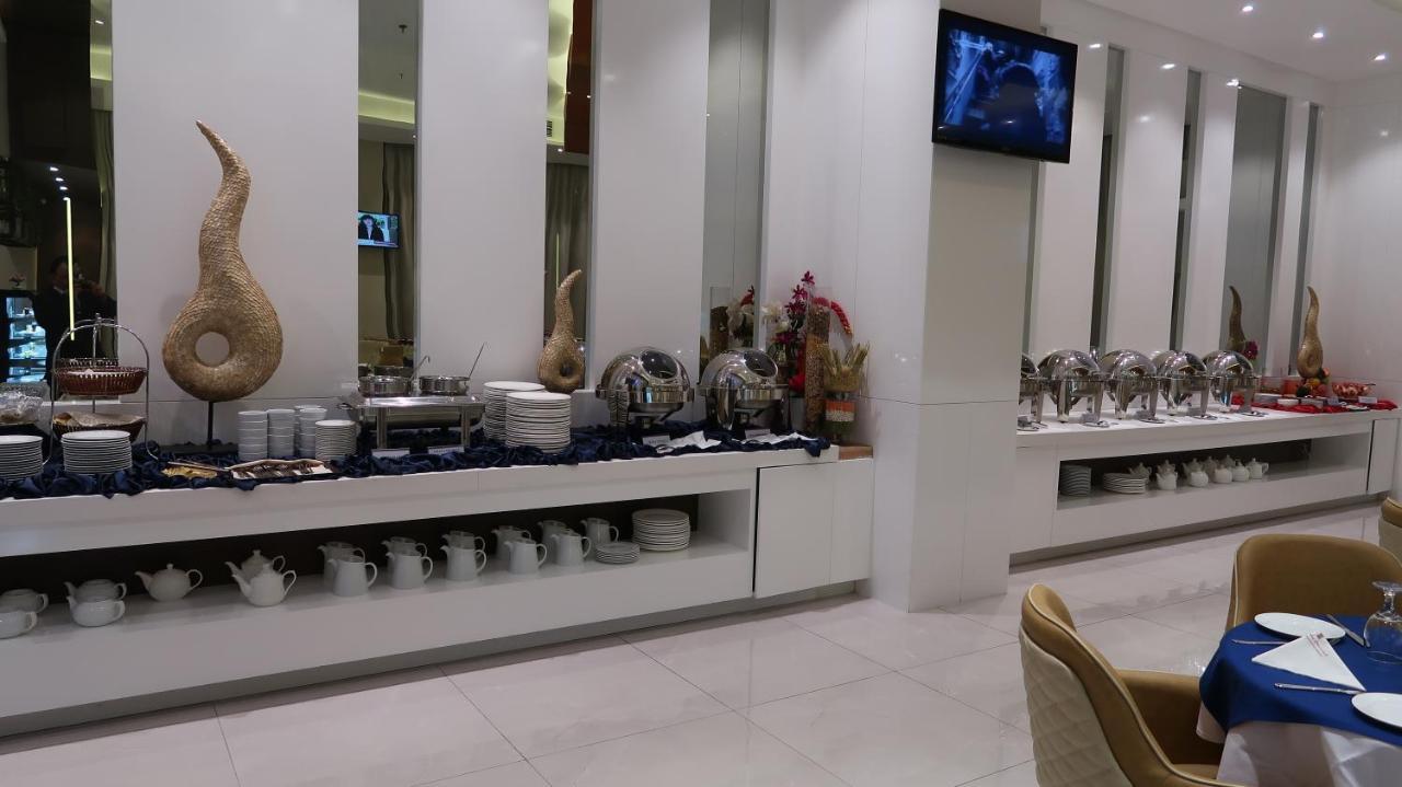 Pars International Hotel Al-Manamah Bagian luar foto